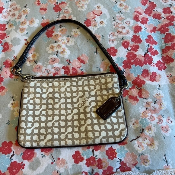 Coach Wristlet wallet - Picture 2 of 2